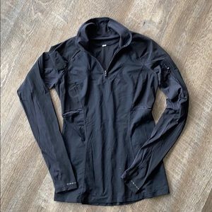 lululemon athletica Trail Bound 1/2 Zip  / size 4